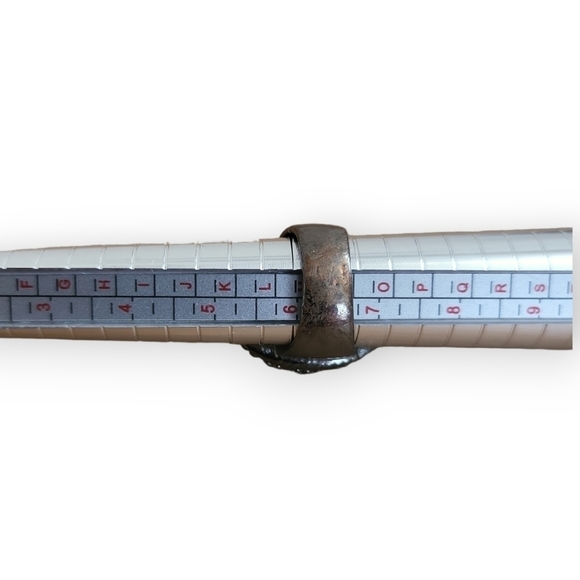 Vintage Black Fauceted Stone Gunmetal Silvertone Fat Band Cocktail Ring - Picture 8 of 9